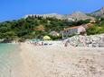 La plage Leptirica en ville Plat, Dubrovnik.