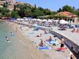 La plage Sunset Beach Lapad en ville Dubrovnik, Dubrovnik.