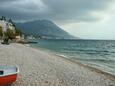 Nächster Strand Der Strand im Ort Brist, Makarska.