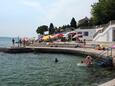 La plage  en ville Selce, Crikvenica.