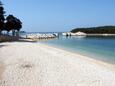 Der Strand Belvedere im Ort Vrsar, Poreč.