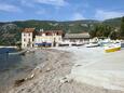 Der Strand  im Ort Komiža, Vis.