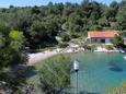 La plage Valdarke en ville Mali Lošinj, Lošinj.