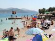 Plaża Tunare w miejscowości Marina, Trogir.