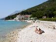 Nejbližší pláž Pláž na místě Zaostrog, Makarska.