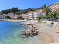 La plage  en ville Podgora, Makarska.