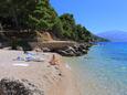 La plage  en ville Medići, Omiš.