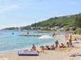 Der Strand  im Ort Duće, Omiš.