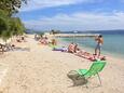 La plage  en ville Duće, Omiš.