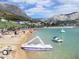 Der Strand Golubinka im Ort Duće, Omiš.