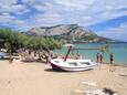 Der Strand Golubinka im Ort Duće, Omiš.