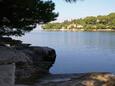 La plage  en ville Splitska, Brač.