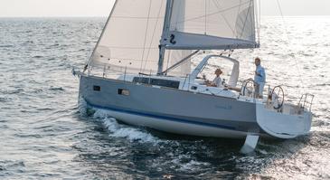 Yacht charter Beneteau Oceanis 38 | C-SY-3775