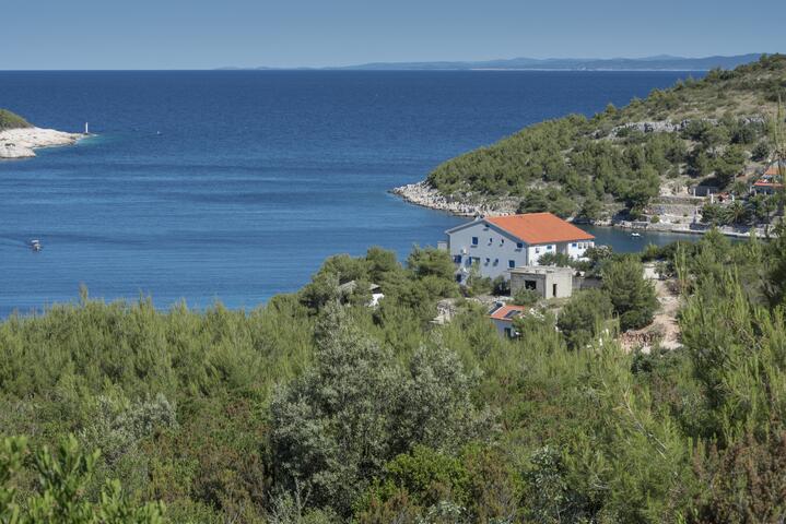 Pribinja auf der Insel  Hvar (Srednja Dalmacija)