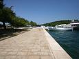 Pomena, les plages en autour - la côte Mljet.