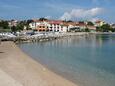 Porat, les plages en autour - la côte Krk.