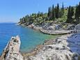 Trpanj, les plages en autour - la côte Pelješac.