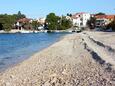 Brodarica, les plages en autour - la côte Šibenik.