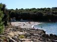 Pula, les plages en autour - la côte Pula.