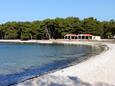 Valbandon, les plages en autour - la côte Fažana.