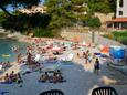 Splitska, les plages en autour - la côte Brač.