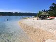 Kučište - Perna, les plages en autour - la côte Pelješac.