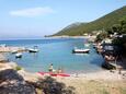 Pobij, les plages en autour - la côte Hvar.