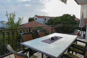 Apartments by the sea Rogoznica - 10002