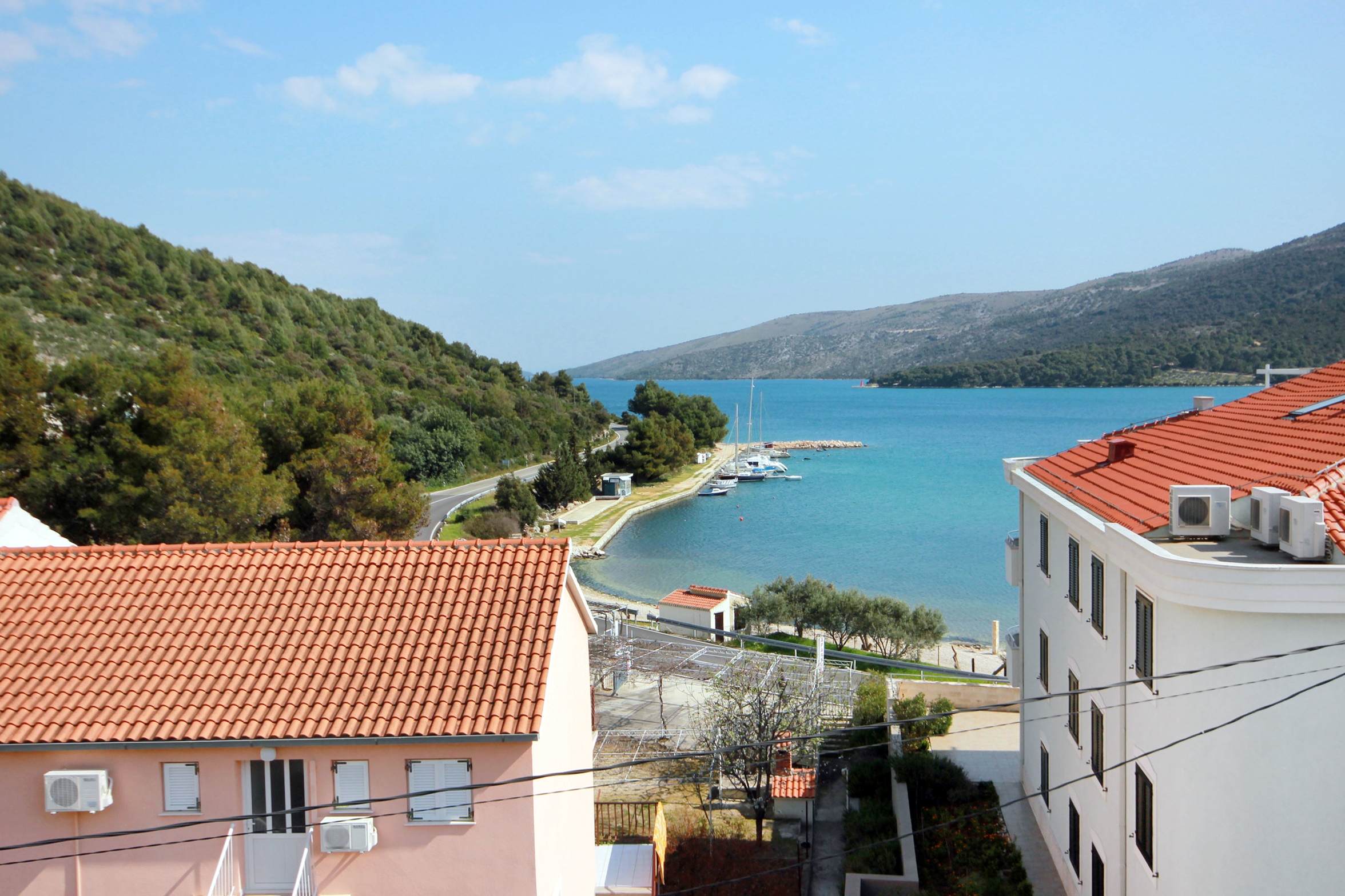 One bedroom apartment with terrace and sea view Marina, Trogir  A-b