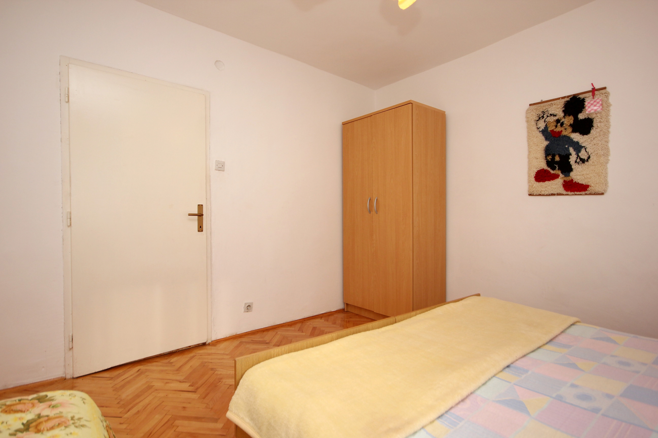 Four bedroom apartment near beach Vinišće, Trogir  A-a