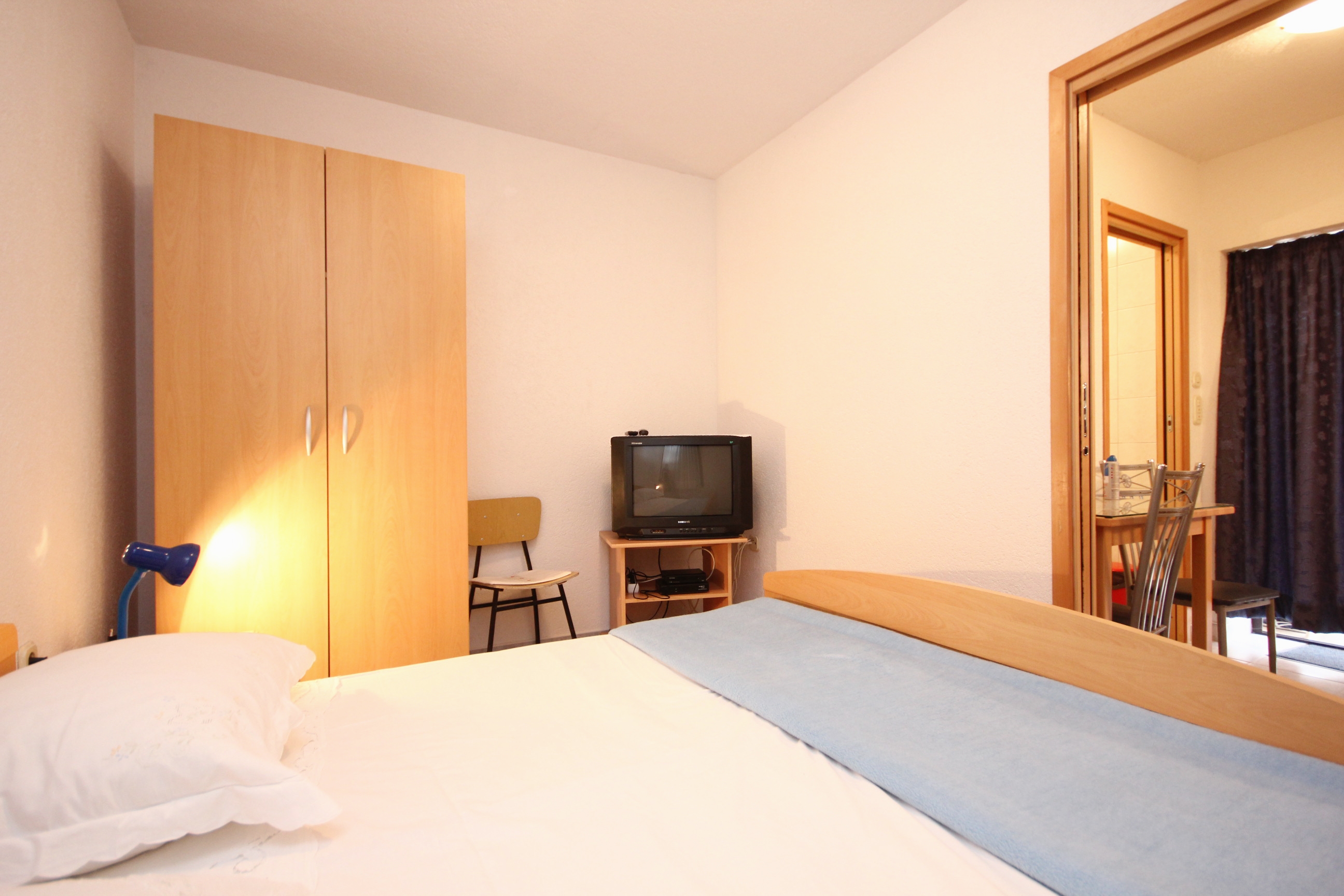 Studio flat near beach Vinišće, Trogir (AS-10006-a) Studio flat near beach Vinišće, Trogir (AS-10006-a)