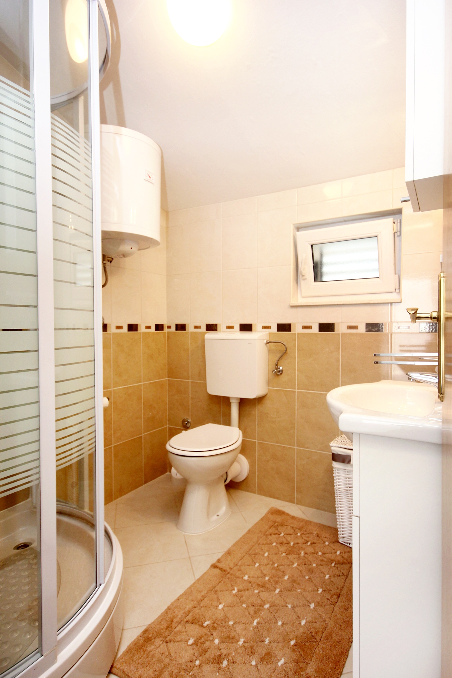 Two bedroom apartment with terrace Vinišće, Trogir  A-a