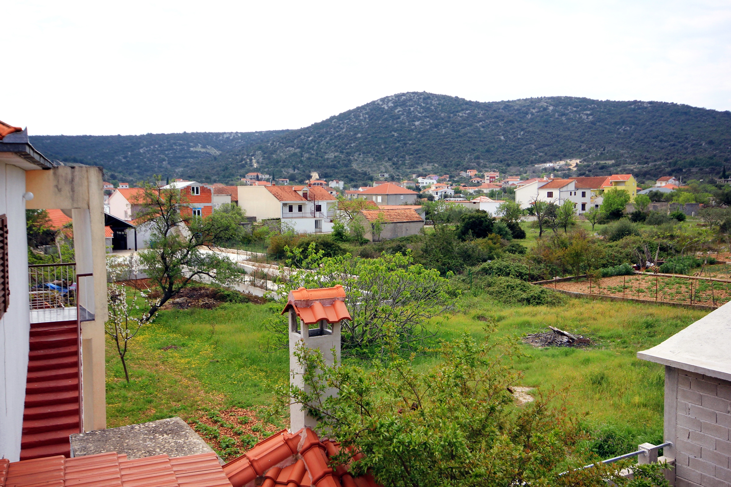 Two bedroom apartment with terrace Vinišće, Trogir  A-a