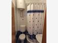 Kupaonica Mali Rat, Kupaonica u smještaju tipa studio-apartment, WiFi.