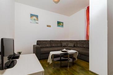 Zadar, Sala de estar in the apartment, (pet friendly) y WiFi.