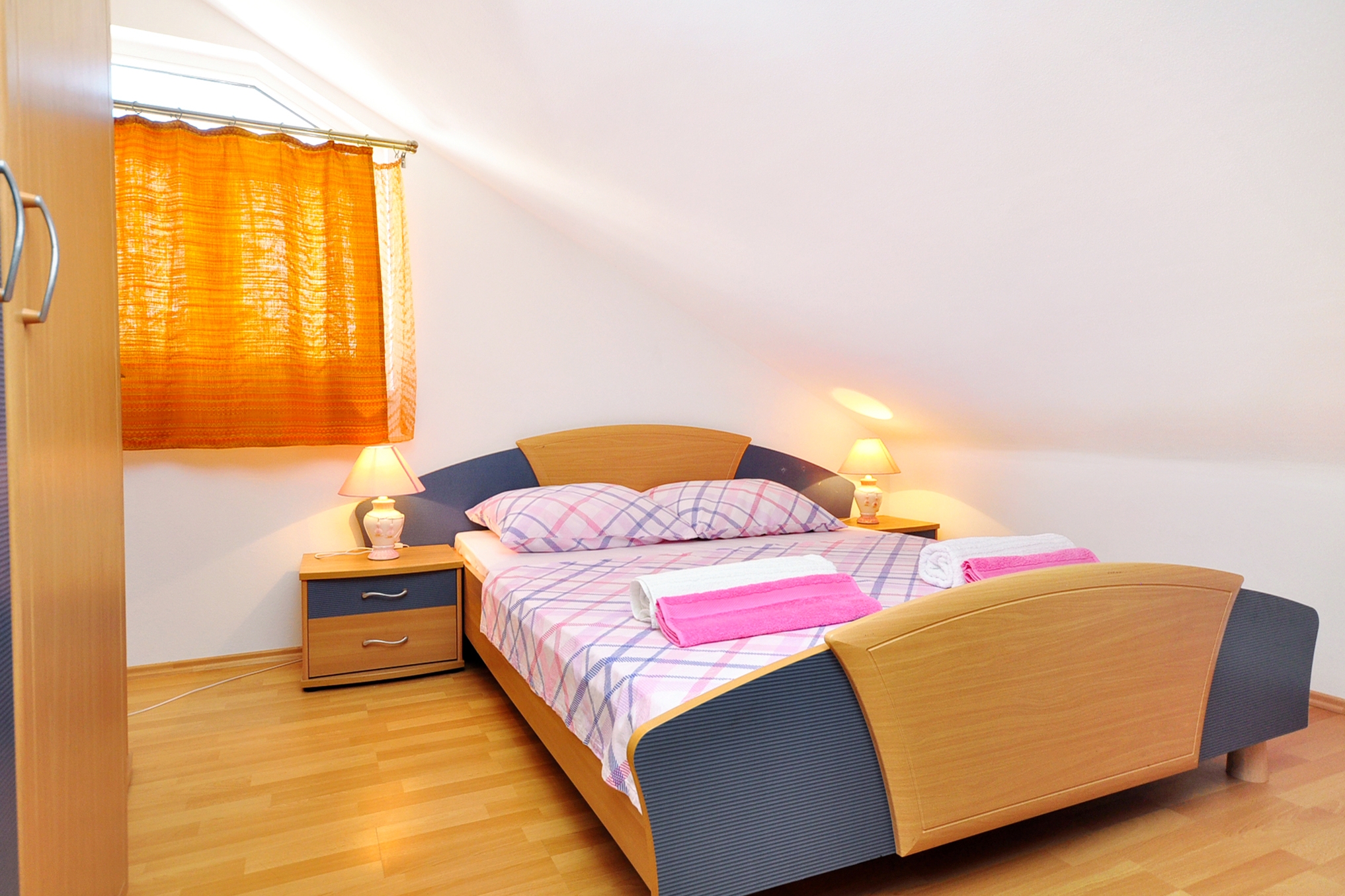 Three bedroom apartment with terrace Vodice  A-a