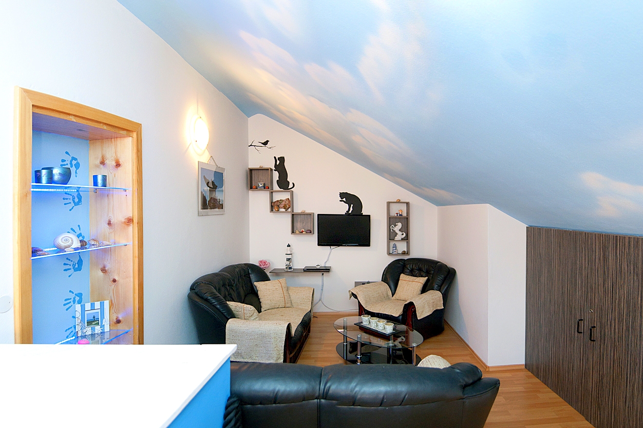 Three bedroom apartment with terrace Vodice (A-10022-a) Three bedroom apartment with terrace Vodice (A-10022-a)