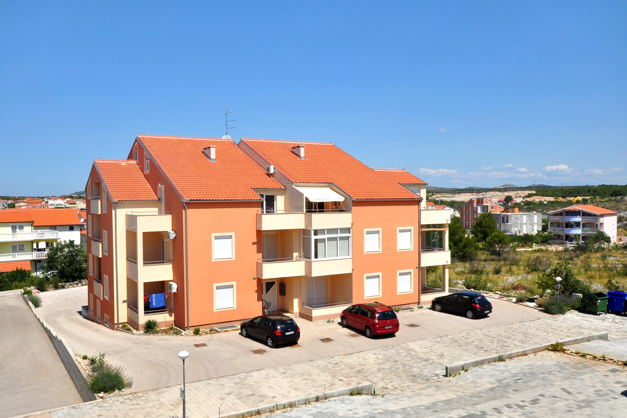 Three bedroom apartment with terrace Vodice  A-a