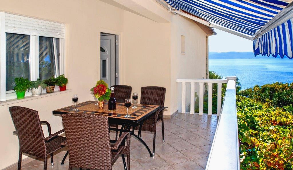 Two bedroom apartment with terrace and sea view Pisak, Omiš (A-1004-c) Two bedroom apartment with terrace and sea view Pisak, Omiš (A-1004-c)