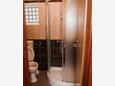Ванная комната Trpanj, Ванная комната в размещении типа studio-apartment, Домашние животные допускаются и WiFi.