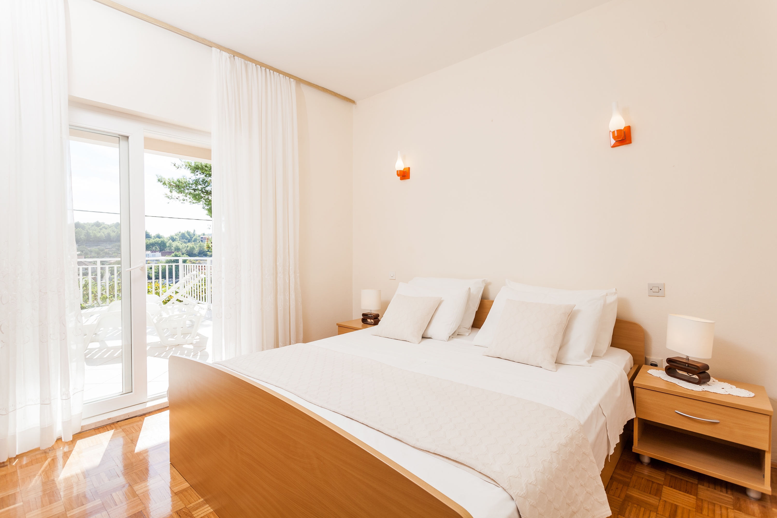 Three bedroom apartment near beach Lumbarda, Korčula  A-a