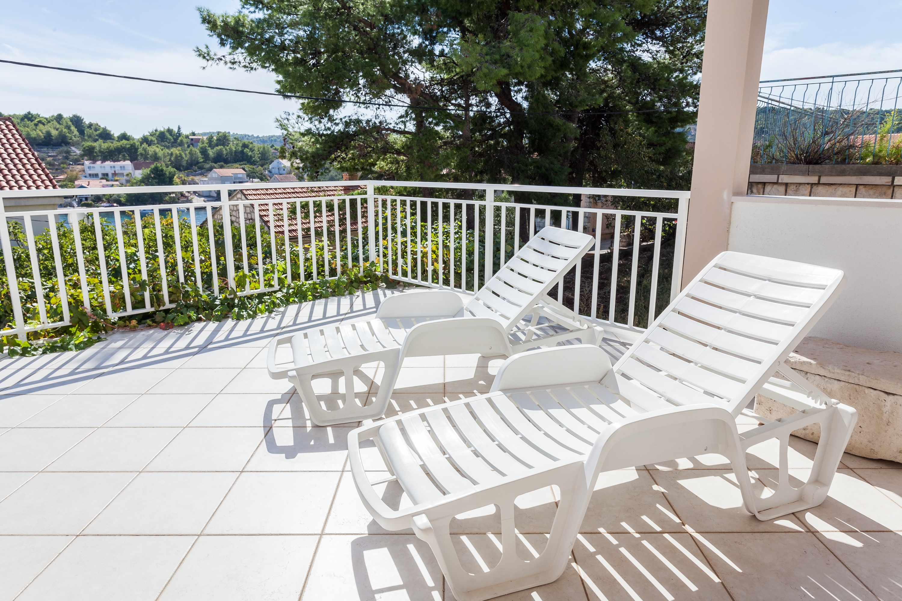 Three bedroom apartment near beach Lumbarda, Korčula  A-a