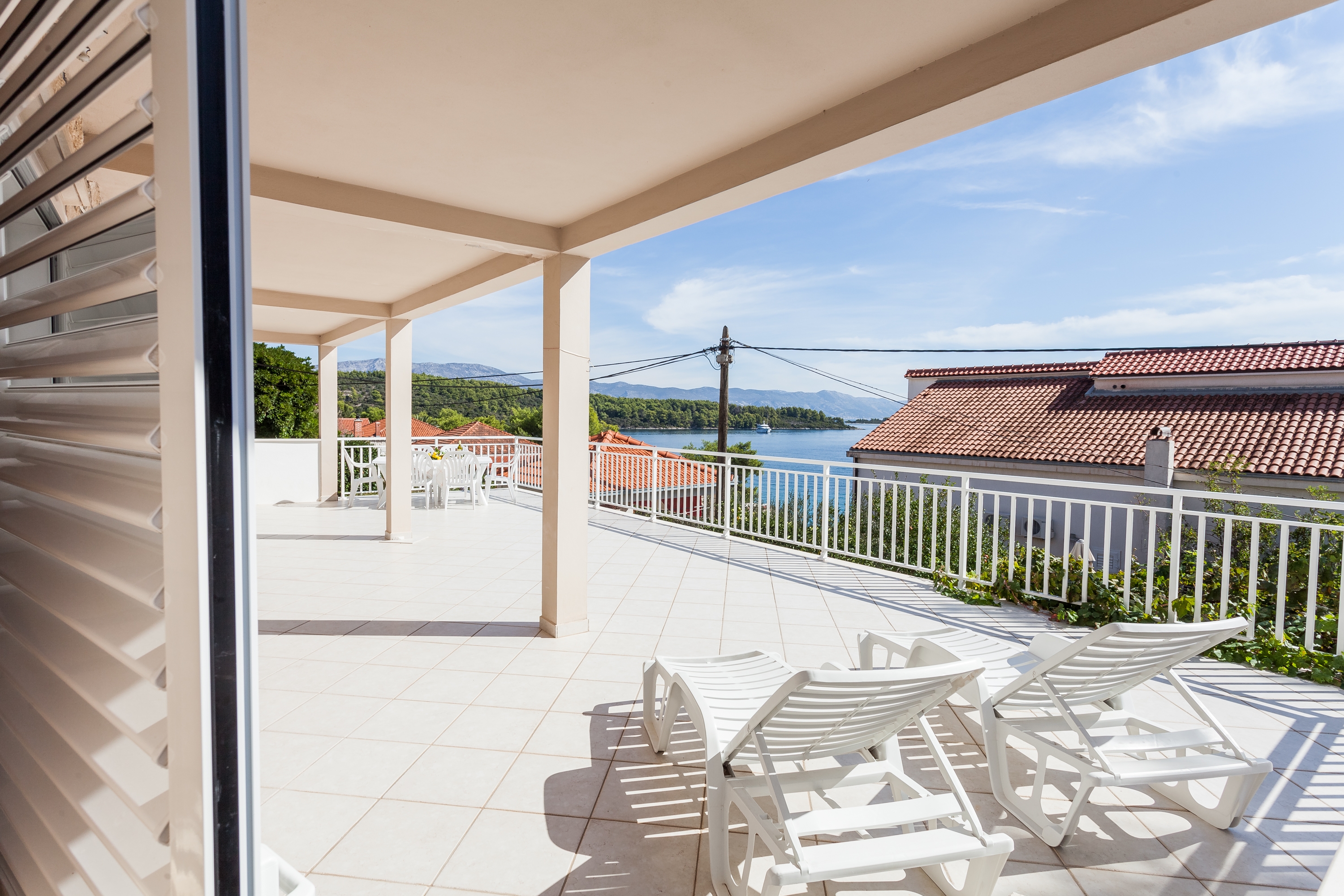 Three bedroom apartment near beach Lumbarda, Korčula  A-a