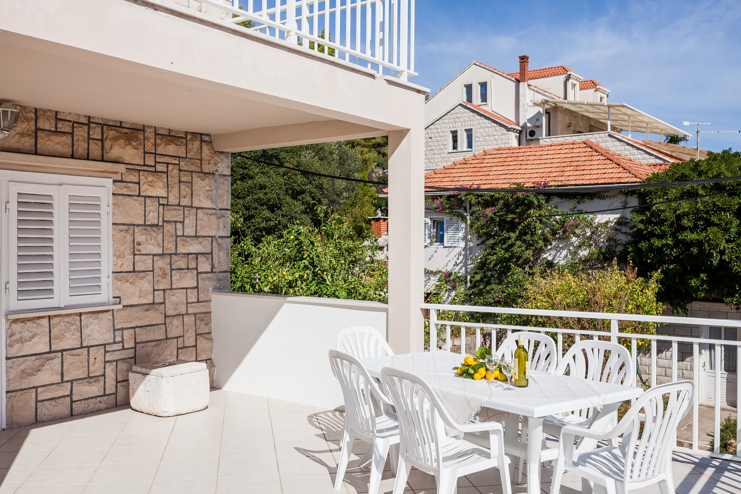Three bedroom apartment near beach Lumbarda, Korčula  A-a