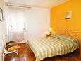 Mastrinka, Bedroom 1 in the apartment, WiFi.