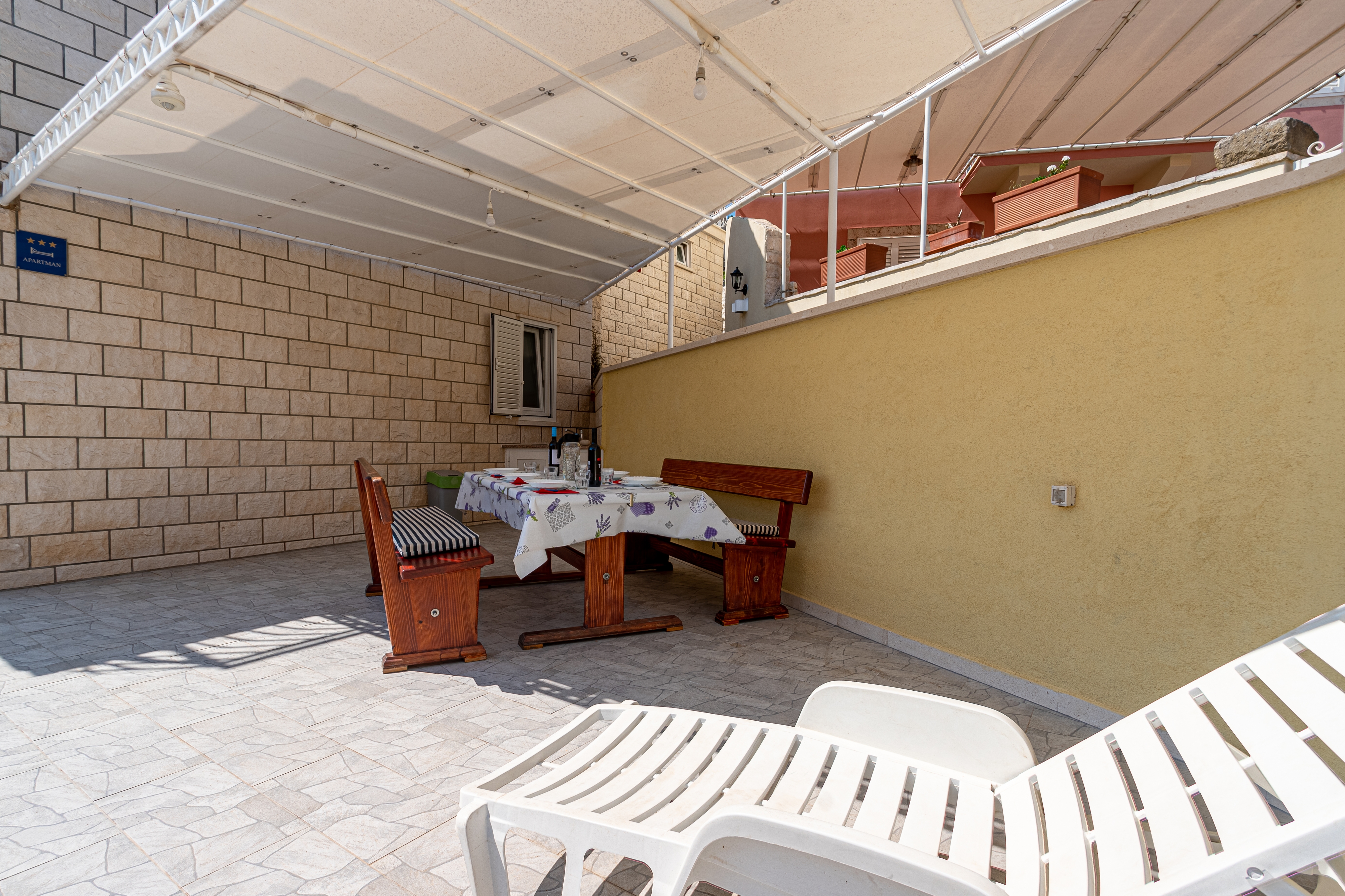 Two bedroom apartment with terrace and sea view Korčula  A-a