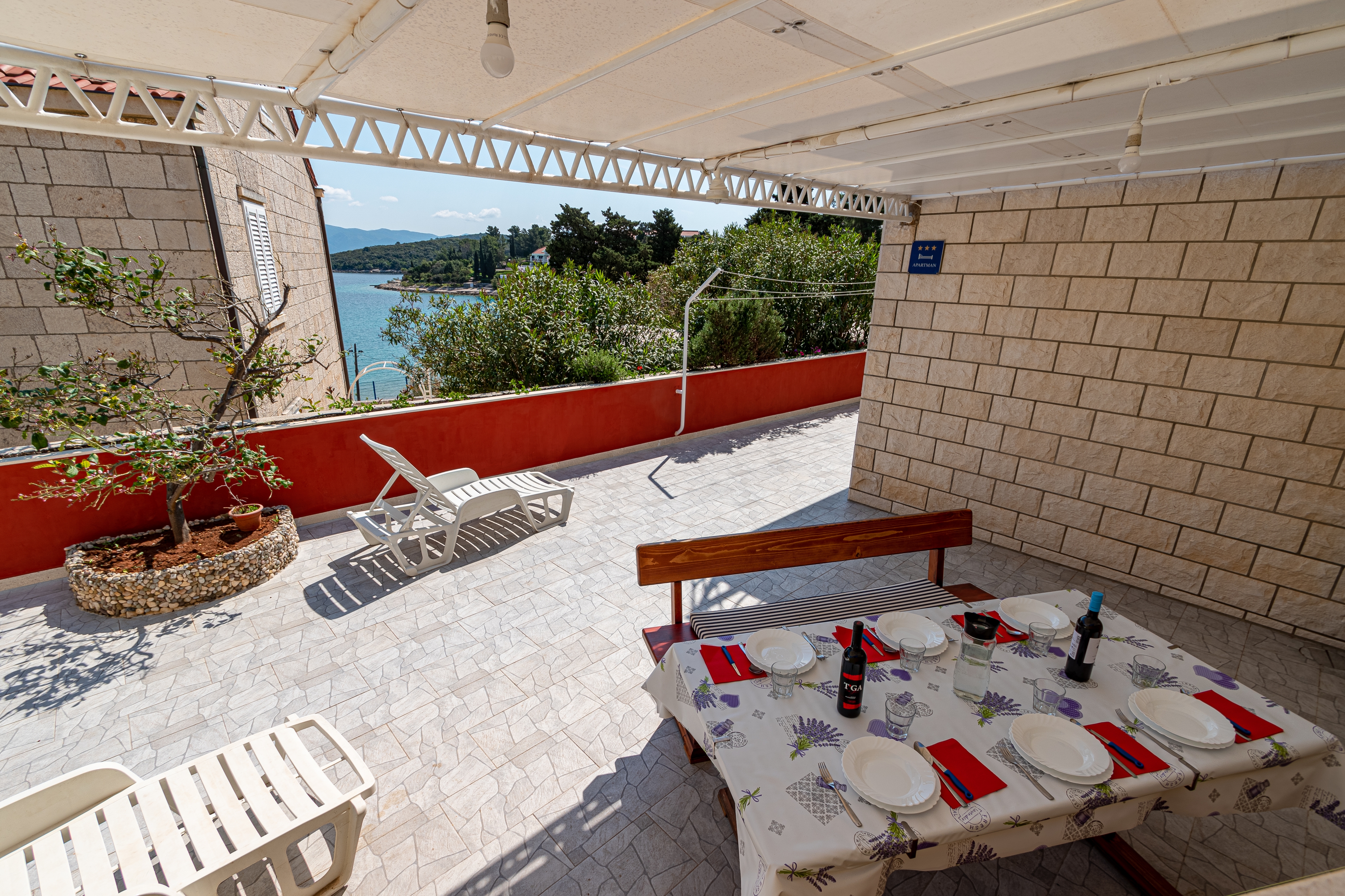 Two bedroom apartment with terrace and sea view Korčula  A-a