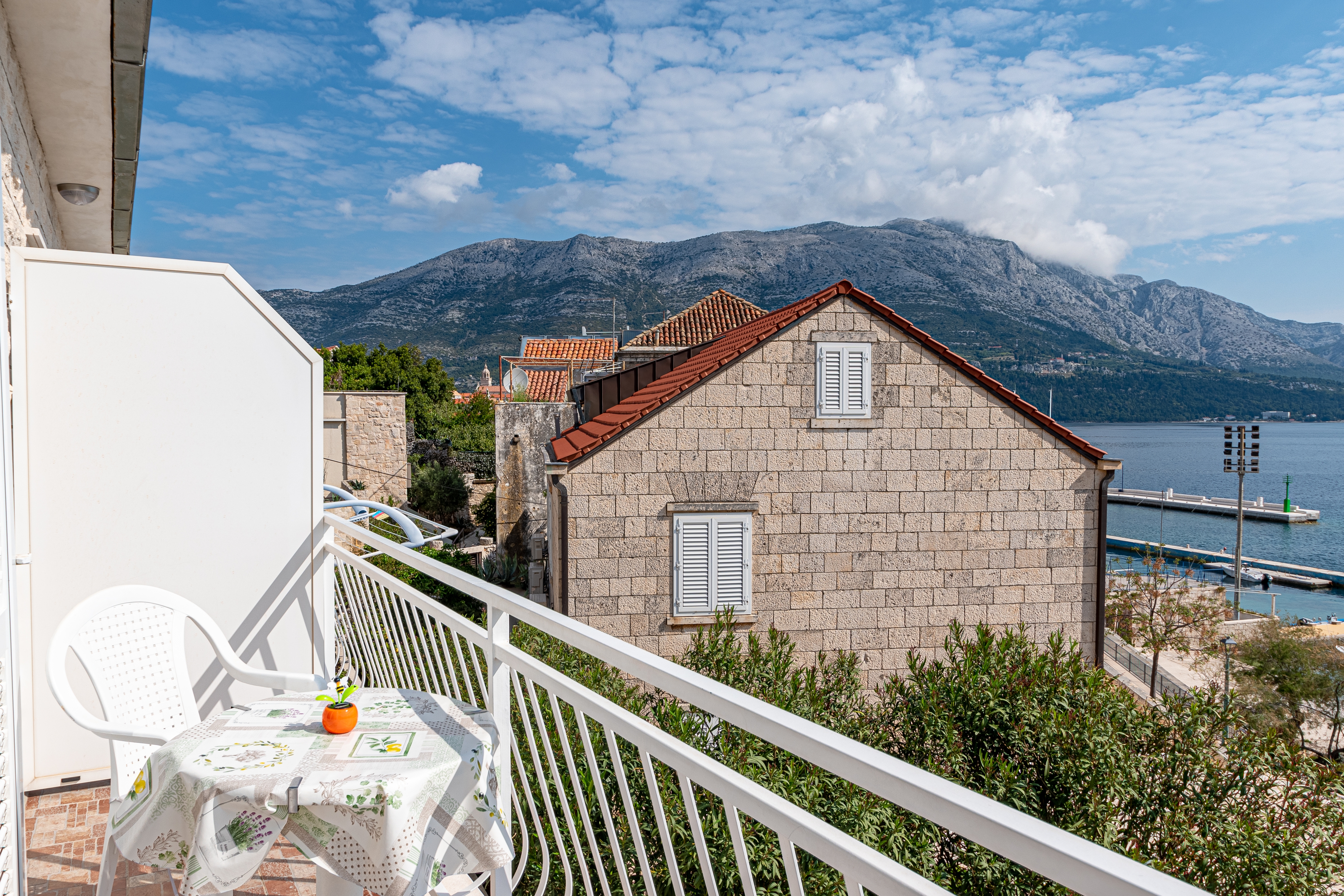 Studio flat with balcony and sea view Korčula  AS-a