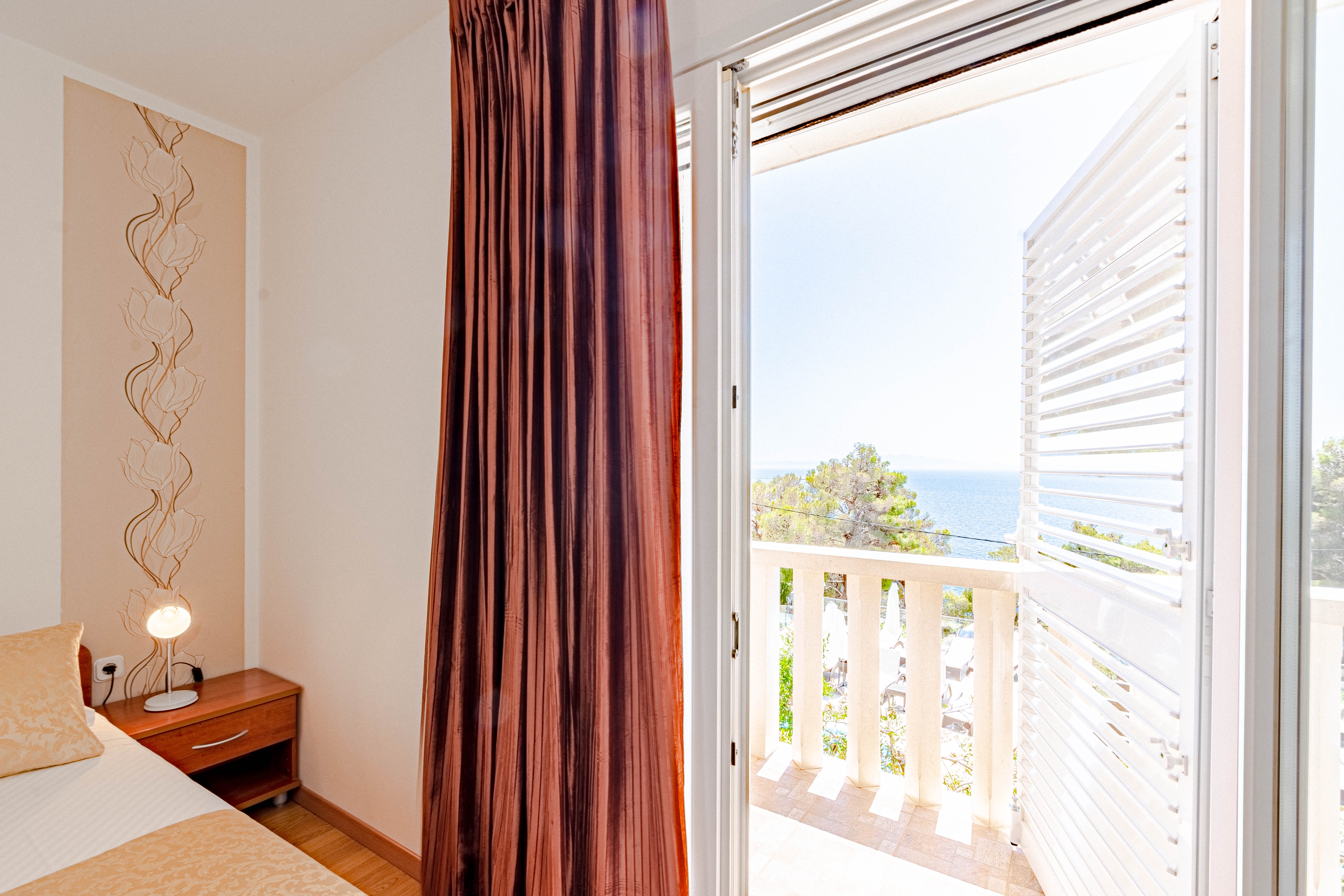 Two bedroom apartment near beach Prižba, Korčula  A-a