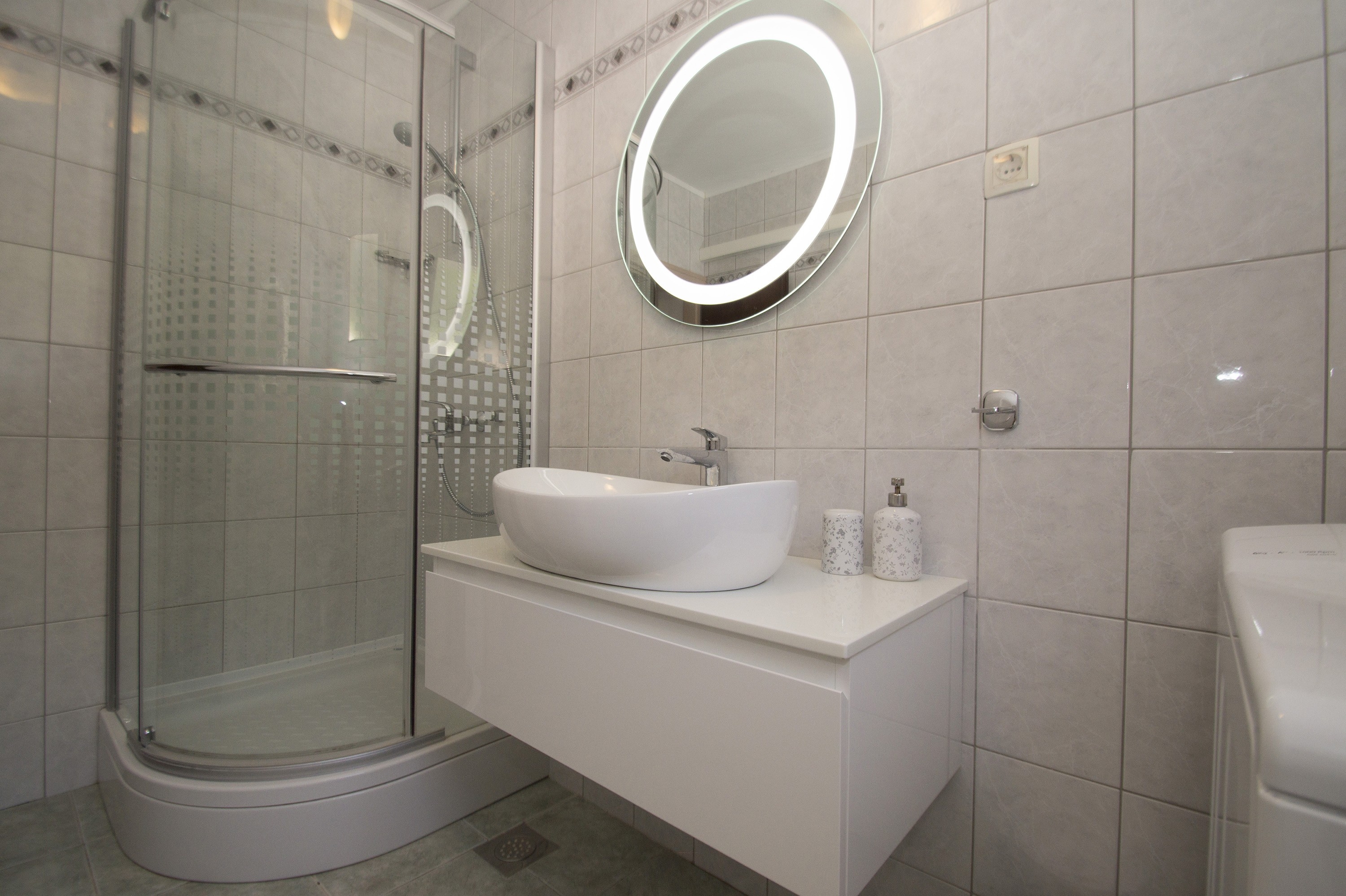 Two bedroom apartment near beach Prižba, Korčula  A-c